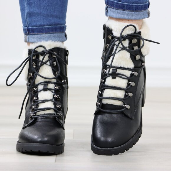 Black Lace Up Ankle Boots Chunky Heel Faux Fur Lined - Picture 11 of 16